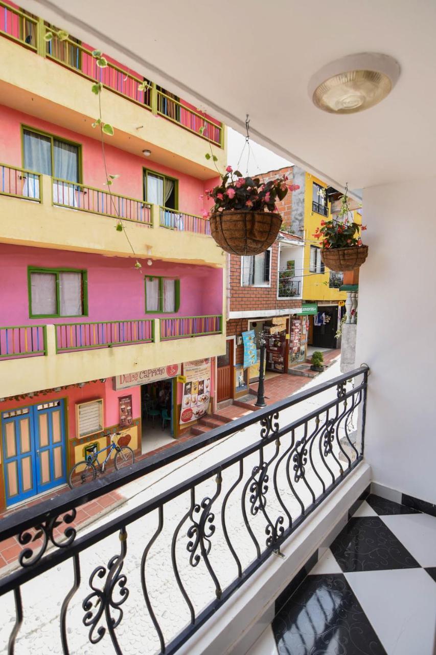 Hotel El Paisaje Гуатапе Экстерьер фото